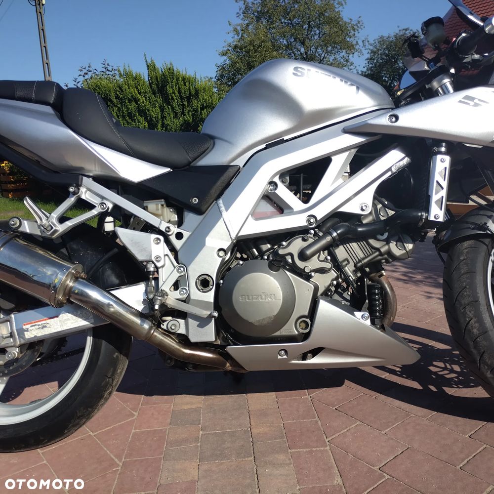 Suzuki SV - 11
