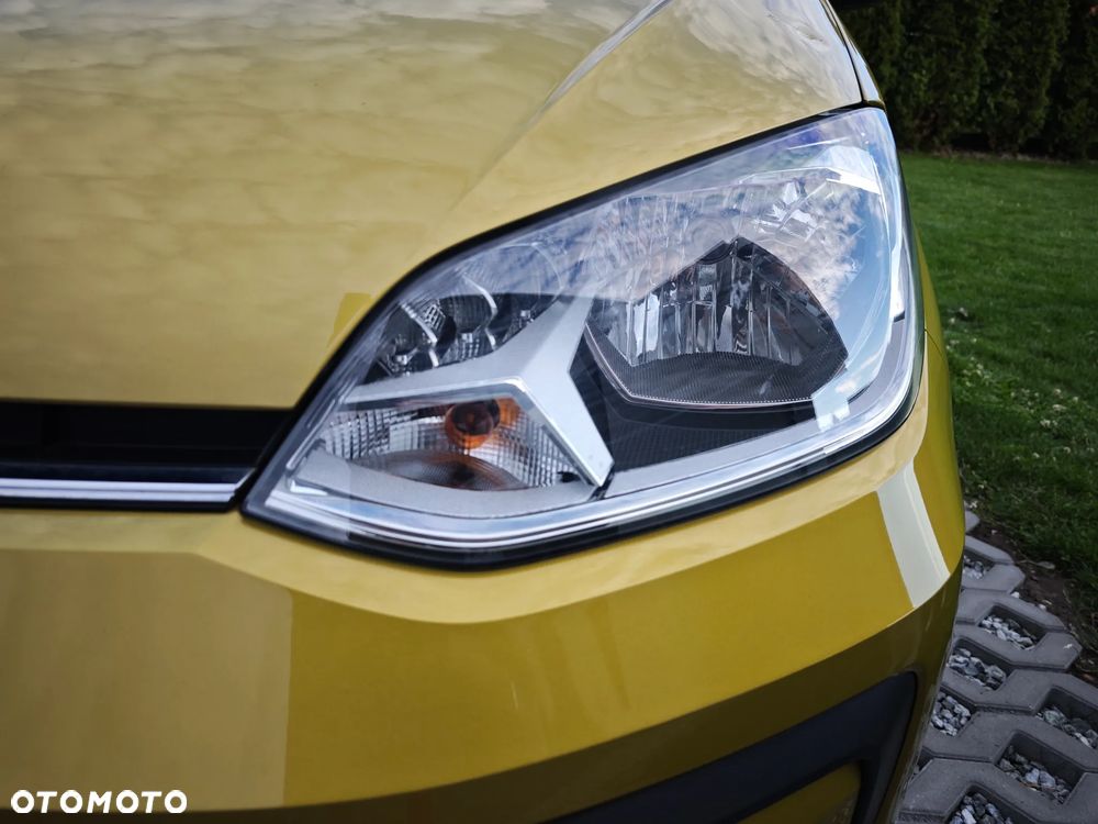 Volkswagen up! 1.0 high - 30