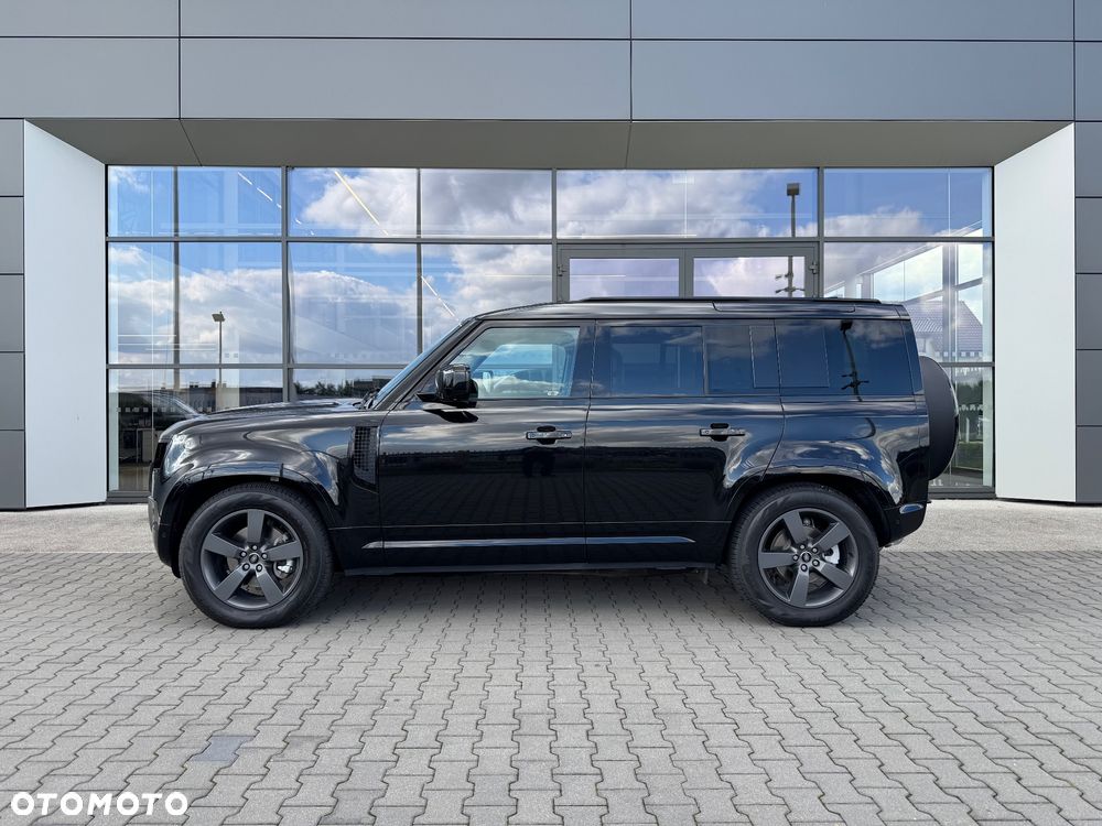 Land Rover Defender 110 D200 X-Dynamic SE - 4