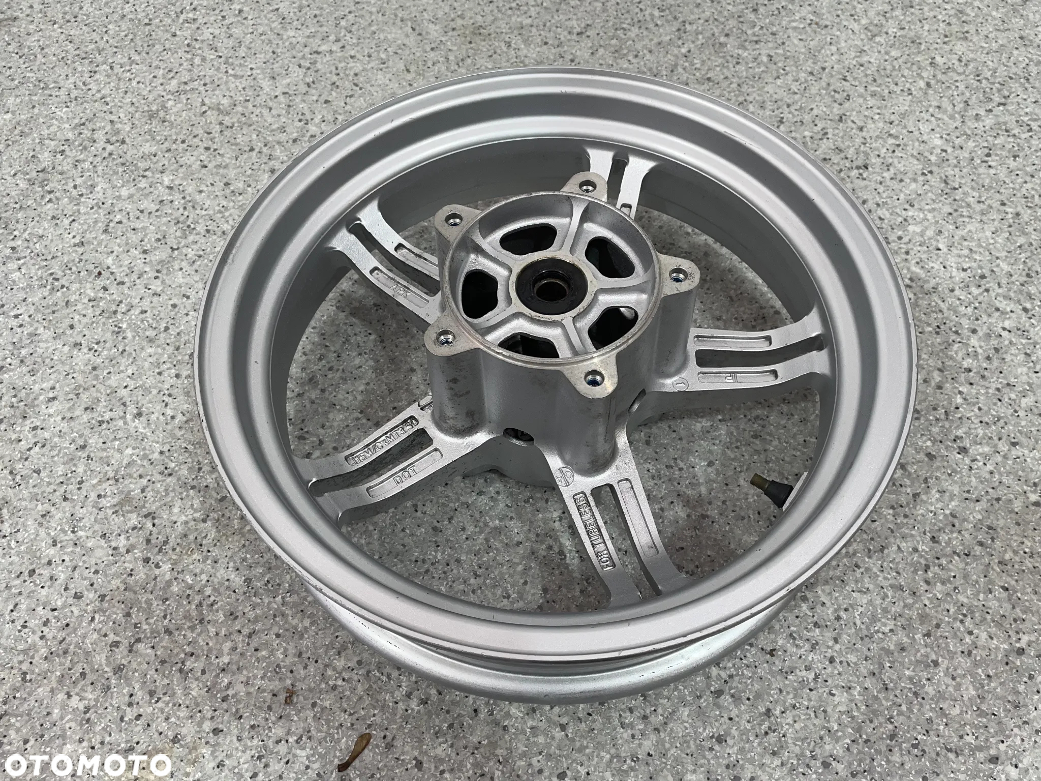 koło felga przód Suzuki Burgman 650 (nr 1102) - 9
