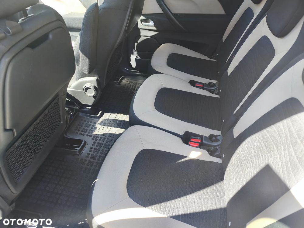 Citroën C4 Picasso BlueHDi 120 EAT6 SELECTION - 11