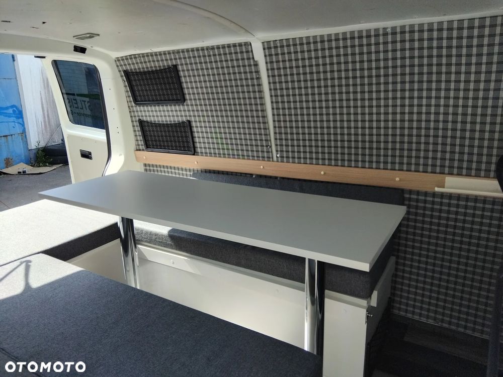 Volkswagen Transporter - 27