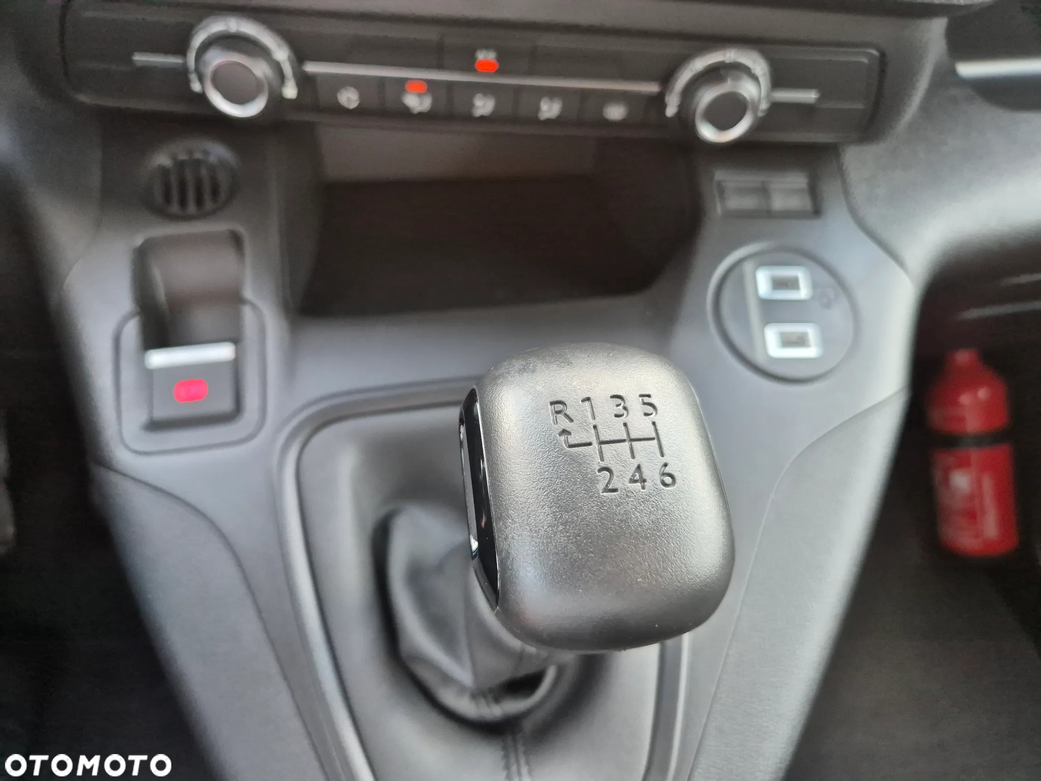 Toyota Proace City Verso Long 1.5 D-4D Business - 23