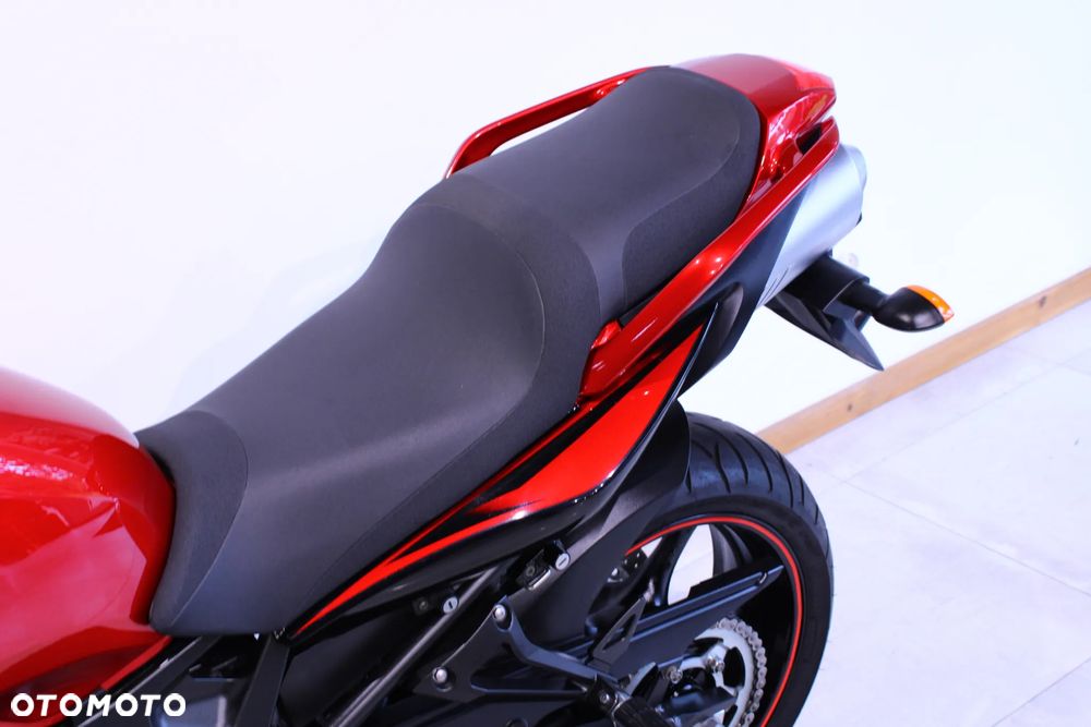 Yamaha FZ6 - 16