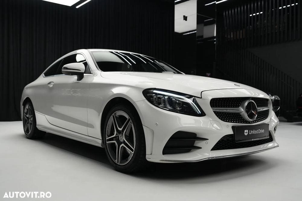 Mercedes-Benz C 400 4MATIC Coupe - 34