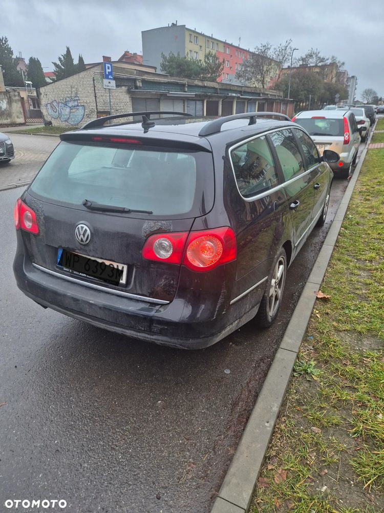 Volkswagen Passat 2.0 TDI DPF BlueMotion Technology Comfortline - 4