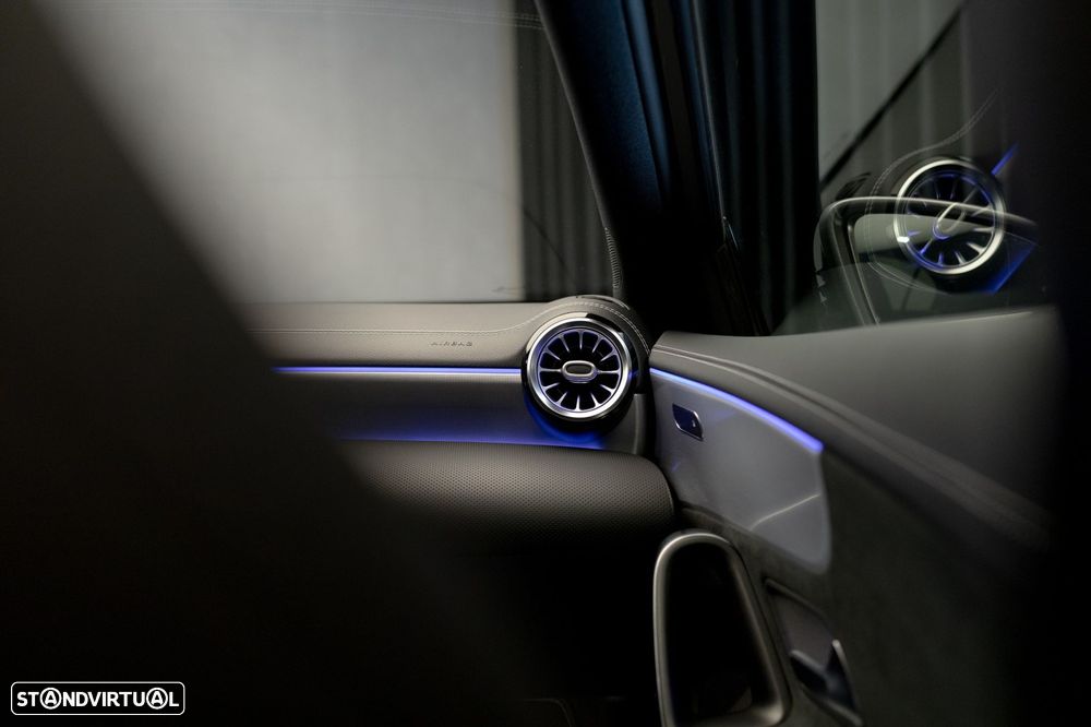 Mercedes-Benz A 250 e AMG Line - 11