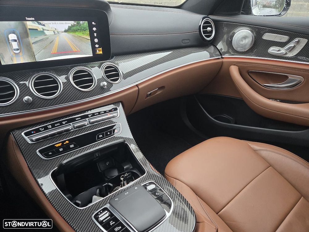 Mercedes-Benz E 200 d 9G-TRONIC AMG Line - 12