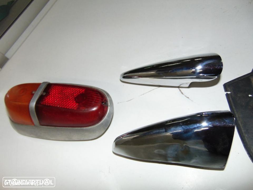 Alfa Romeo, Lancia, Fiat 1100 luzes de matrícula - 1