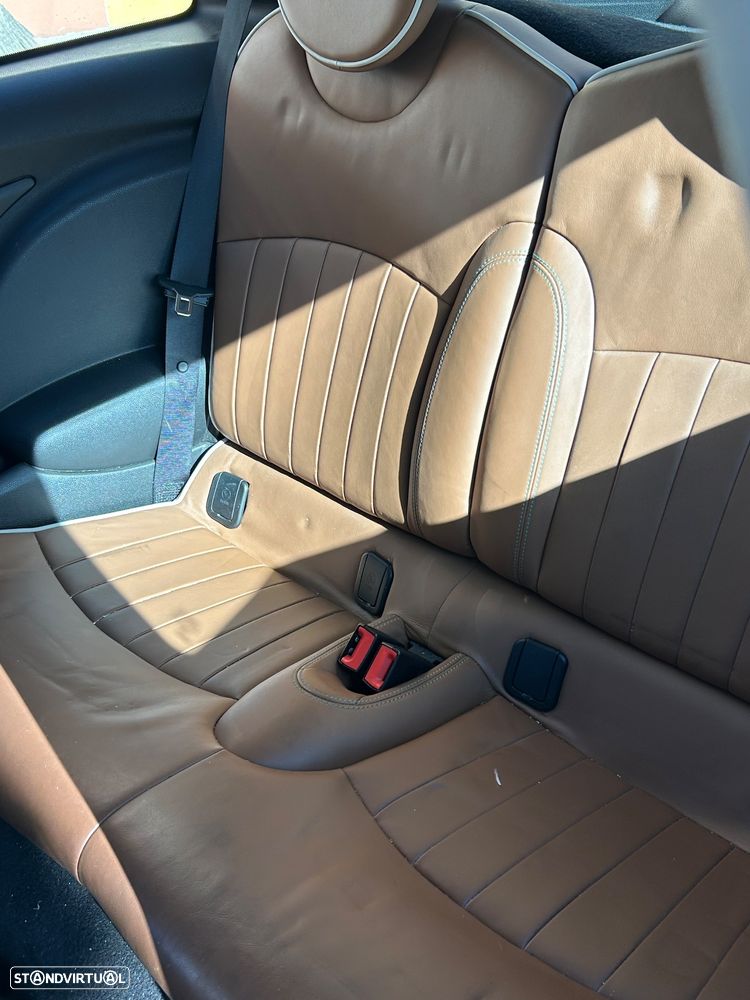 MINI 3 Portas Cooper D - 23