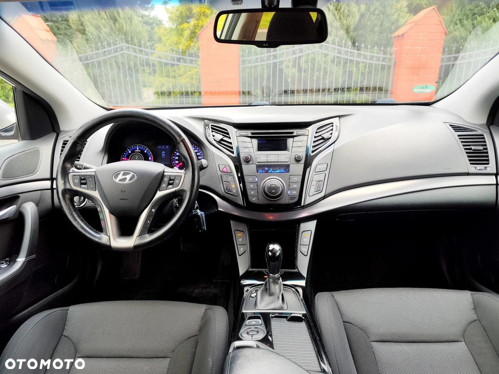 Hyundai i40 Kombi blue 1.7 CRDi DCT Style - 12