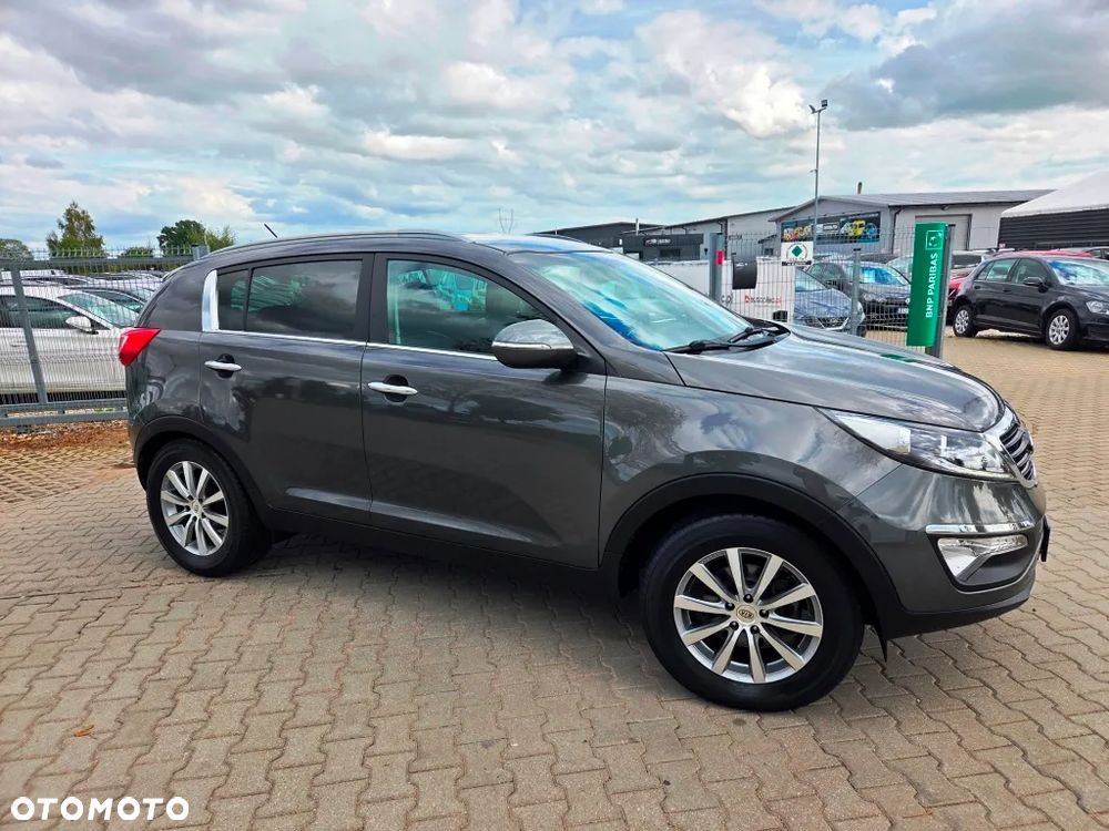 Kia Sportage 2.0 L 2WD - 6