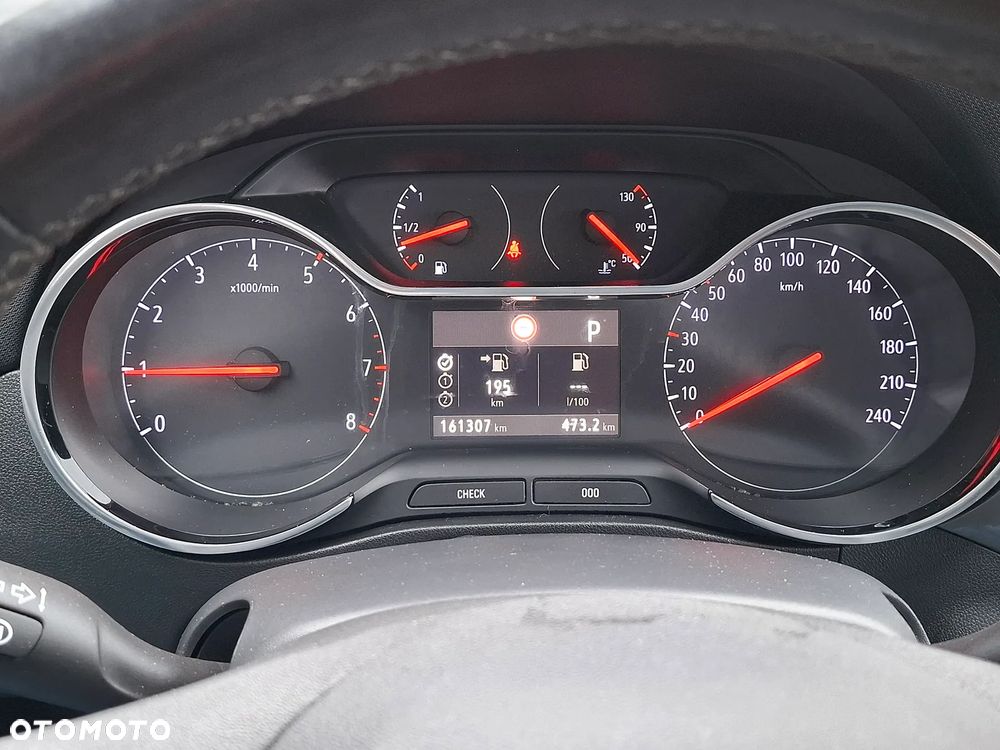 Opel Crossland X - 16