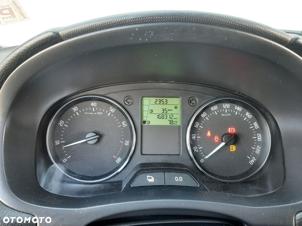 Skoda Roomster 1.2 TSI FAMILY - 17