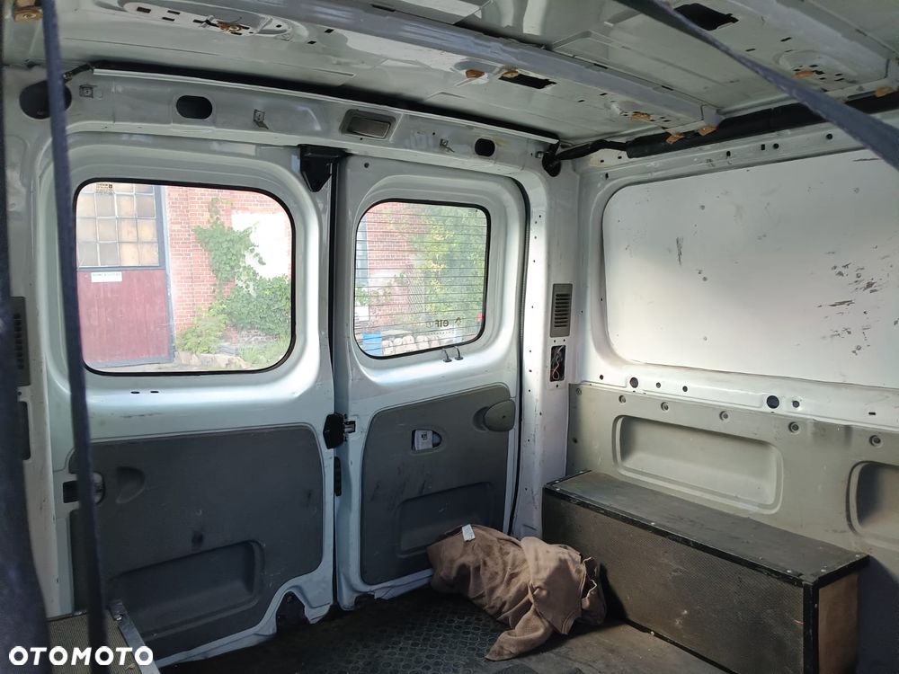 Renault Trafic - 13