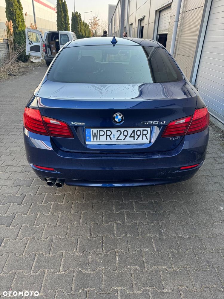 BMW Seria 5 520d xDrive - 5