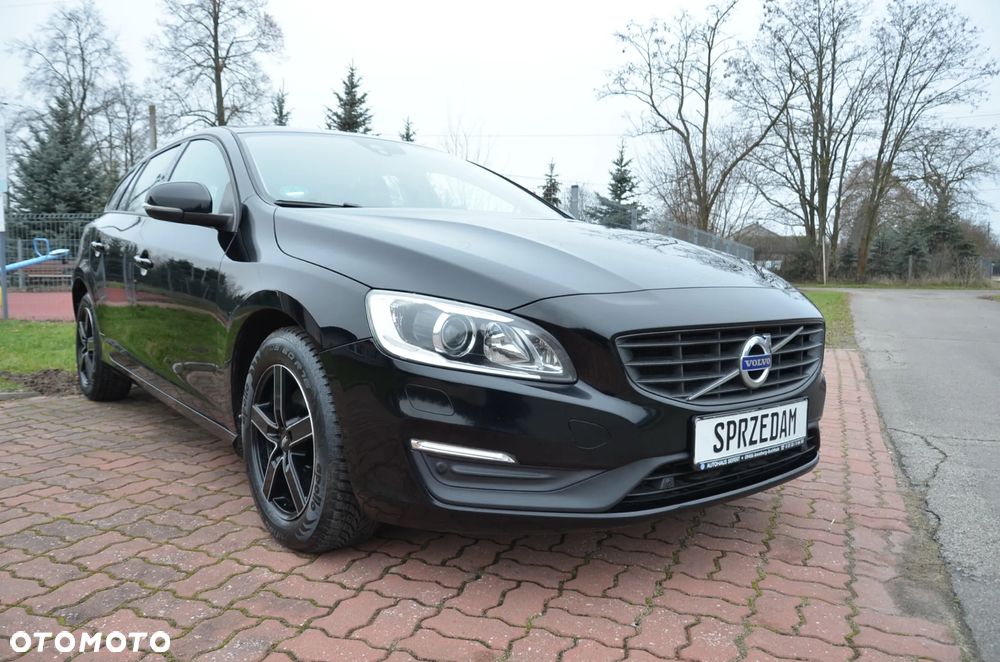 Volvo V60 D4 Geartronic Momentum - 11