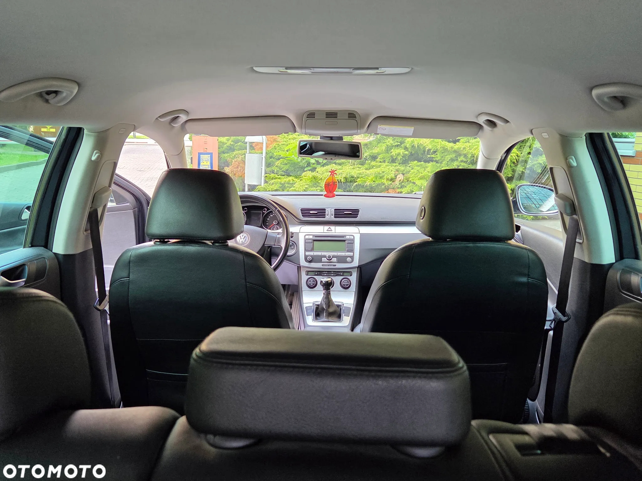 Volkswagen Passat 2.0 TDI Highline - 25