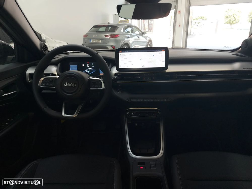 Jeep Avenger 1.2 e-Hybrid Altitude DCT - 34