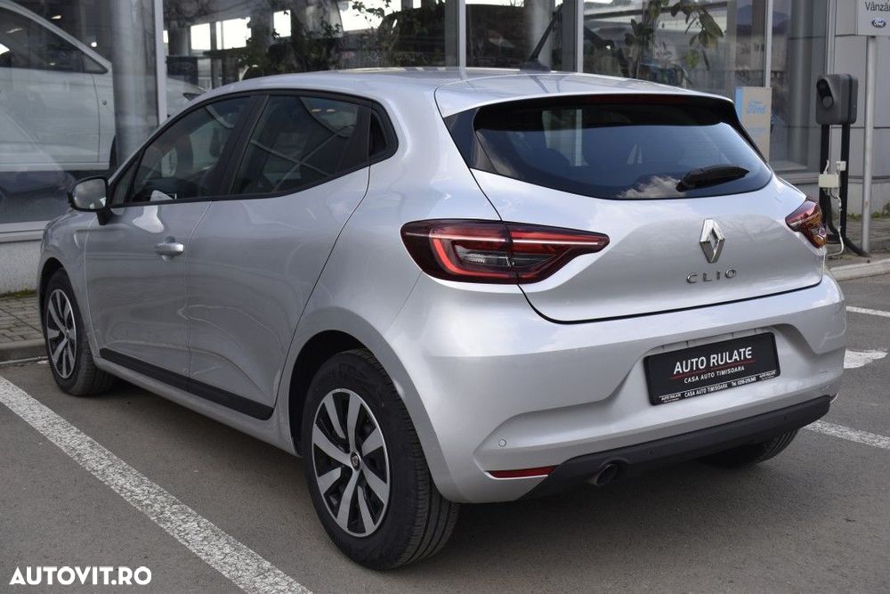 Renault Clio - 5