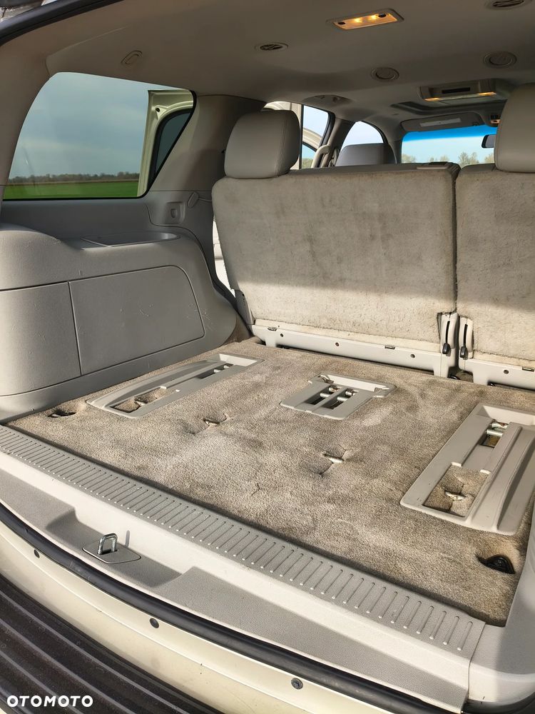 Chevrolet Tahoe - 20