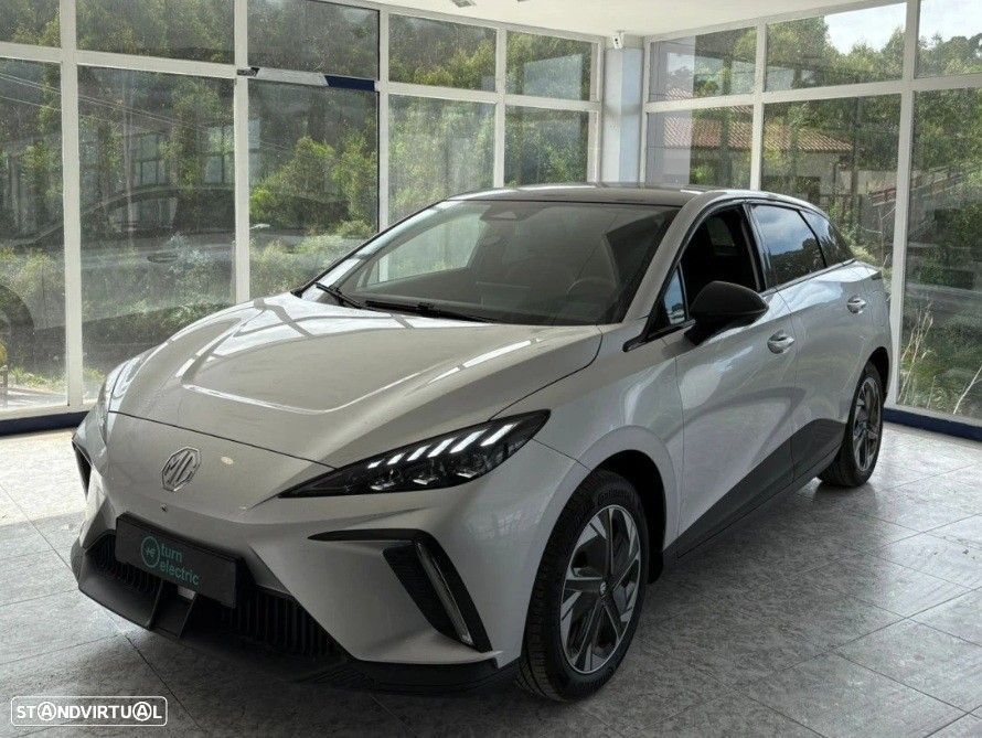 MG MG4 64 kWh Luxury - 1