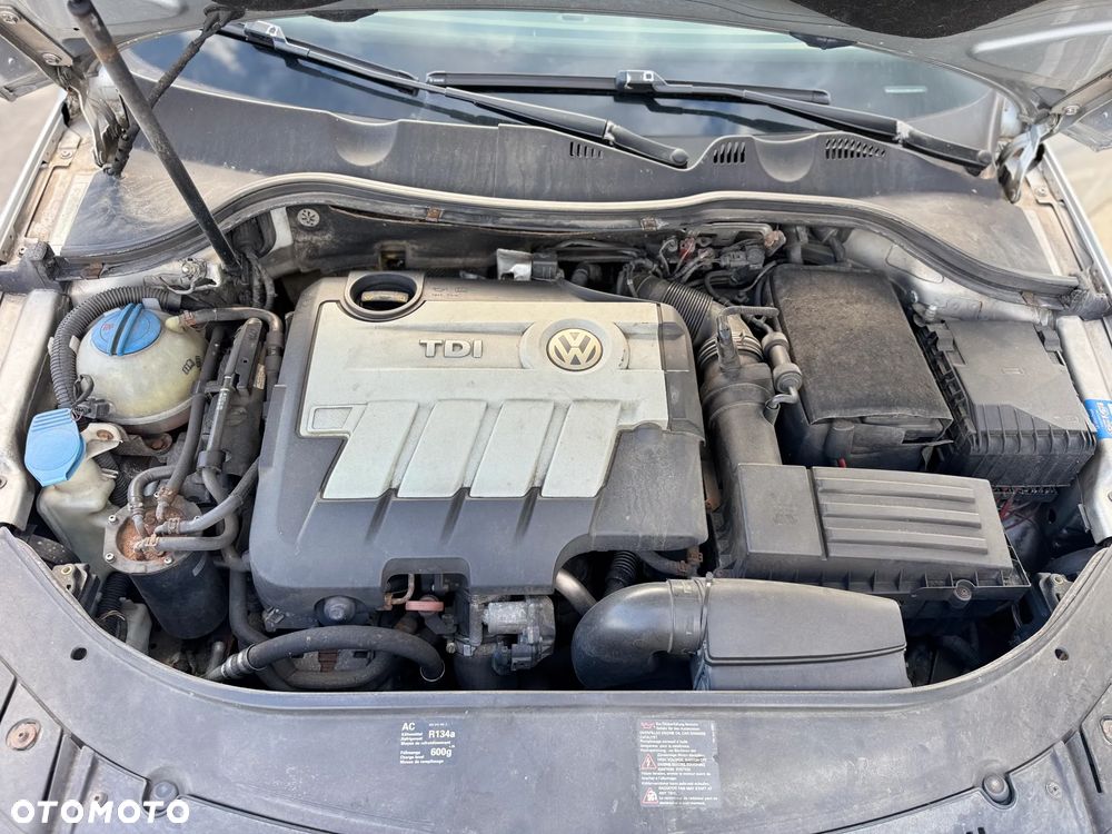Volkswagen Passat - 15