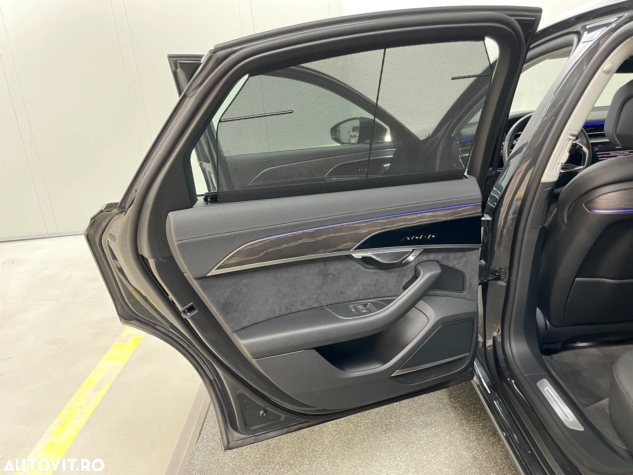 Audi A8 60 TFSI e quattro Tiptronic PHEV - 14