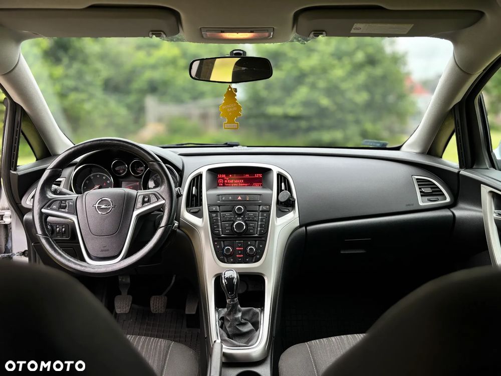 Opel Astra 1.4 Turbo - 10