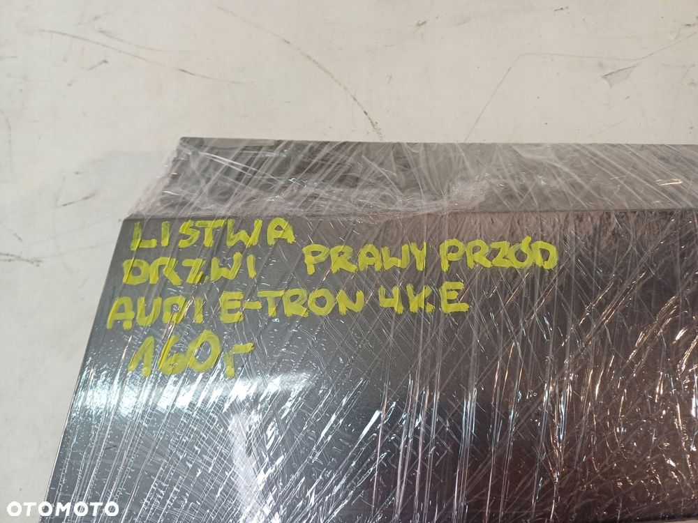 listwa drzwi prawy przód przednia prawa audi e-tron 4ke 18- - 16