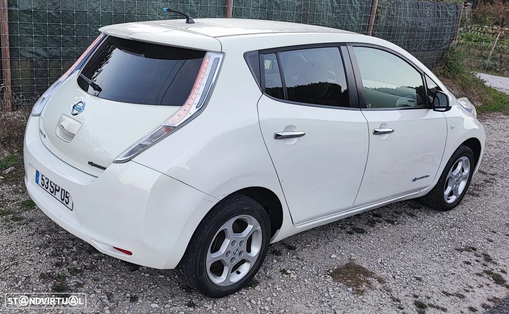 Nissan Leaf 24 kWh (c/ Bateria) Acenta - 11
