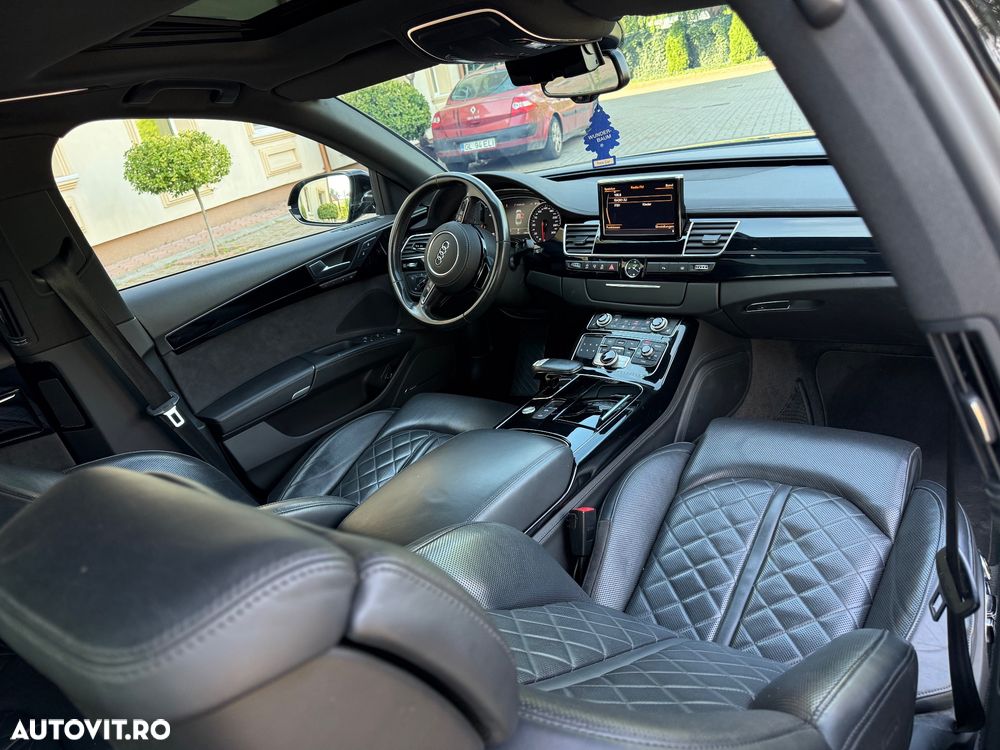 Audi A8 - 4