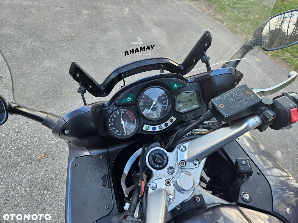 Yamaha FJR - 17