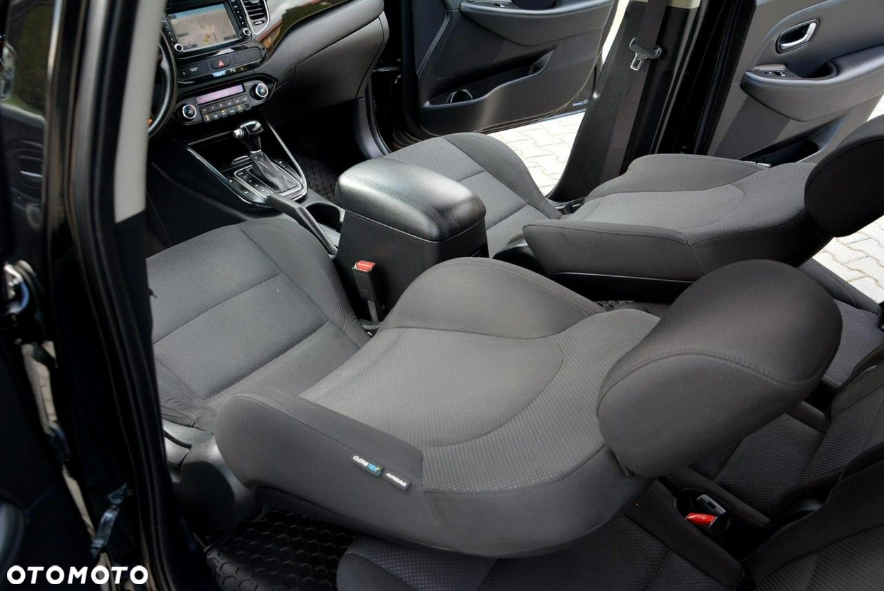 Kia Carens 1.7 CRDi 141 ISG Spirit - 19