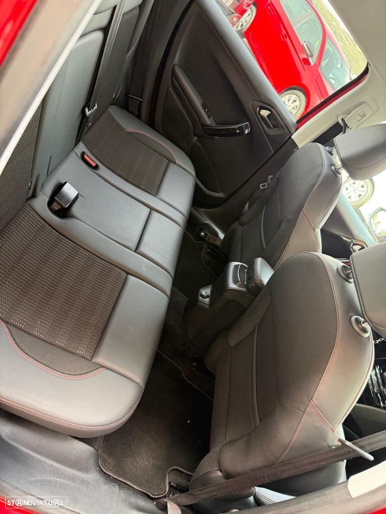 Peugeot 2008 1.2 PureTech GT Line EAT6 - 10