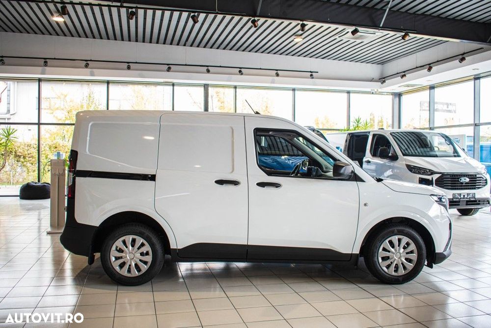 Ford Transit Courier - 3