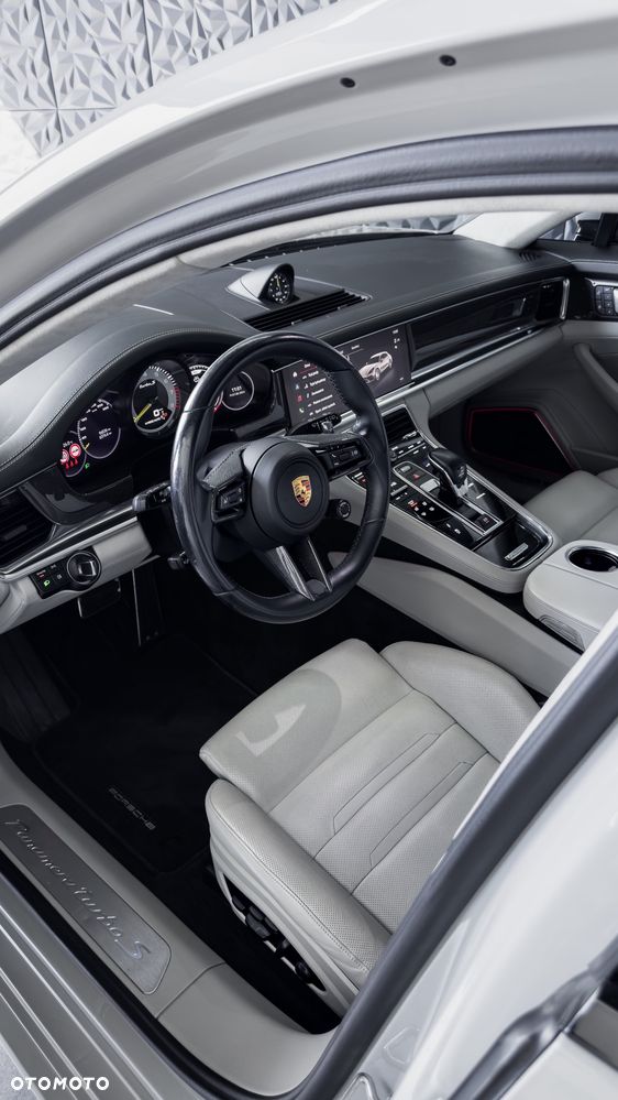 Porsche Panamera - 2