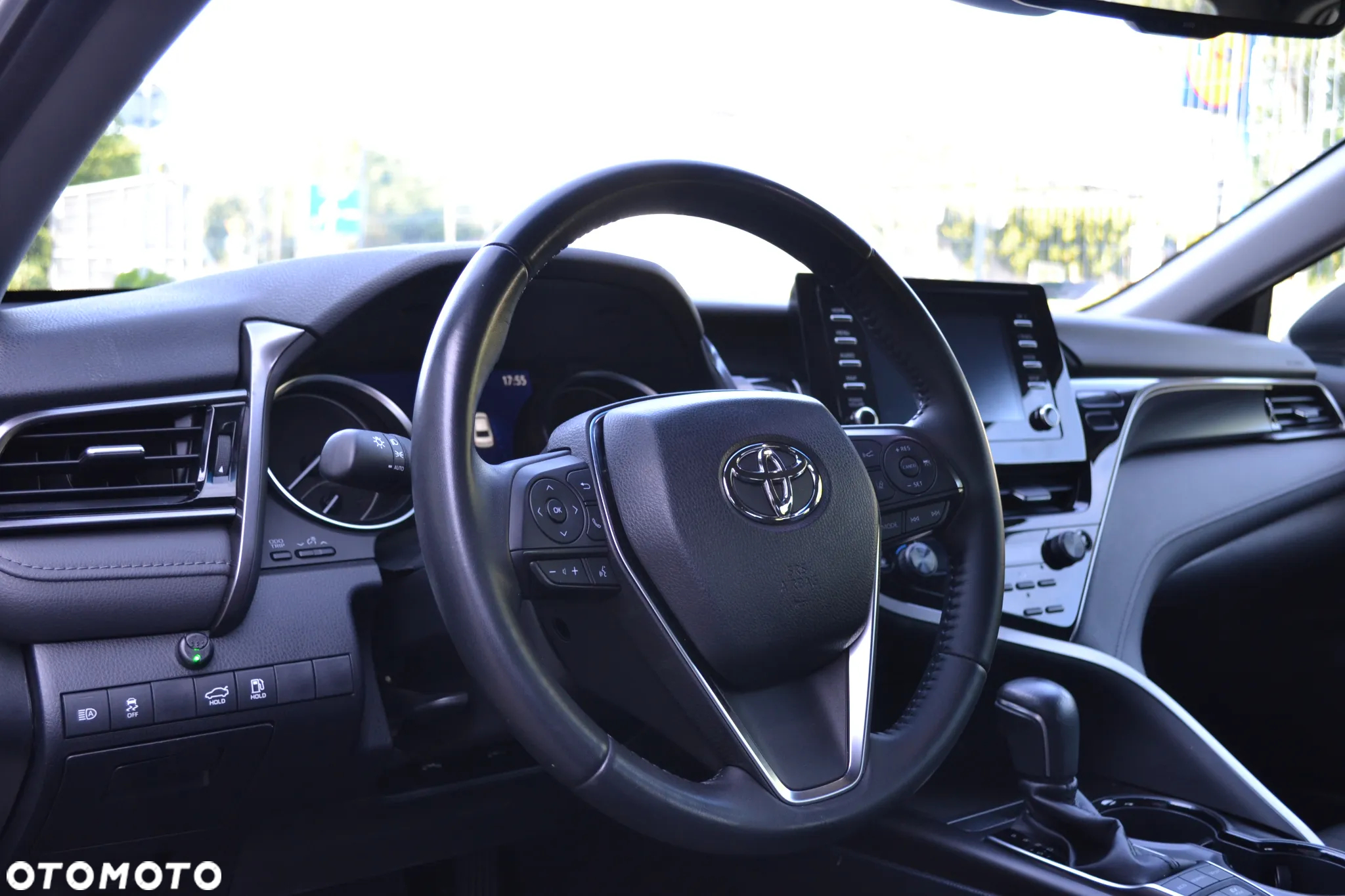 Toyota Camry - 15