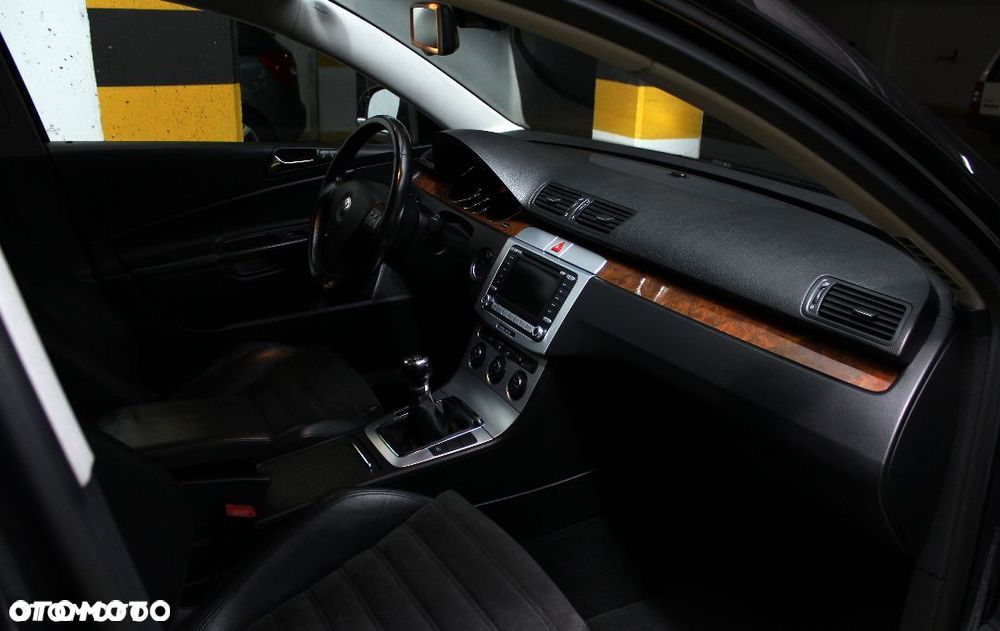 Volkswagen Passat - 10