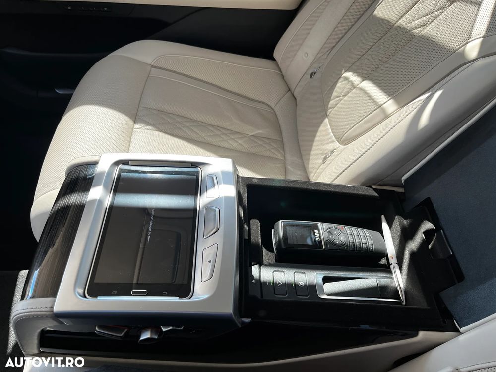 BMW Seria 7 750Ld xDrive - 17