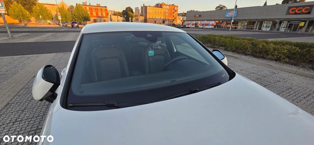 Volkswagen Passat 2.0 TDI EVO Business DSG - 6