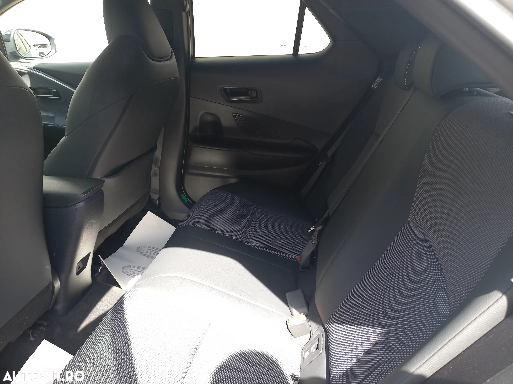 Toyota C-HR - 14