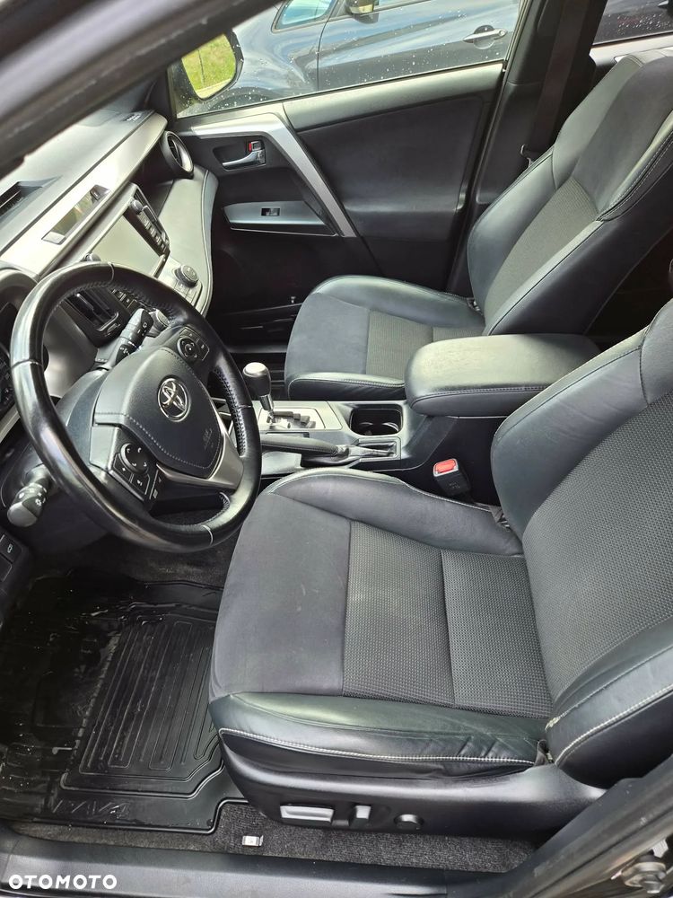 Toyota RAV4 Hybrid Prestige 4x2 - 6