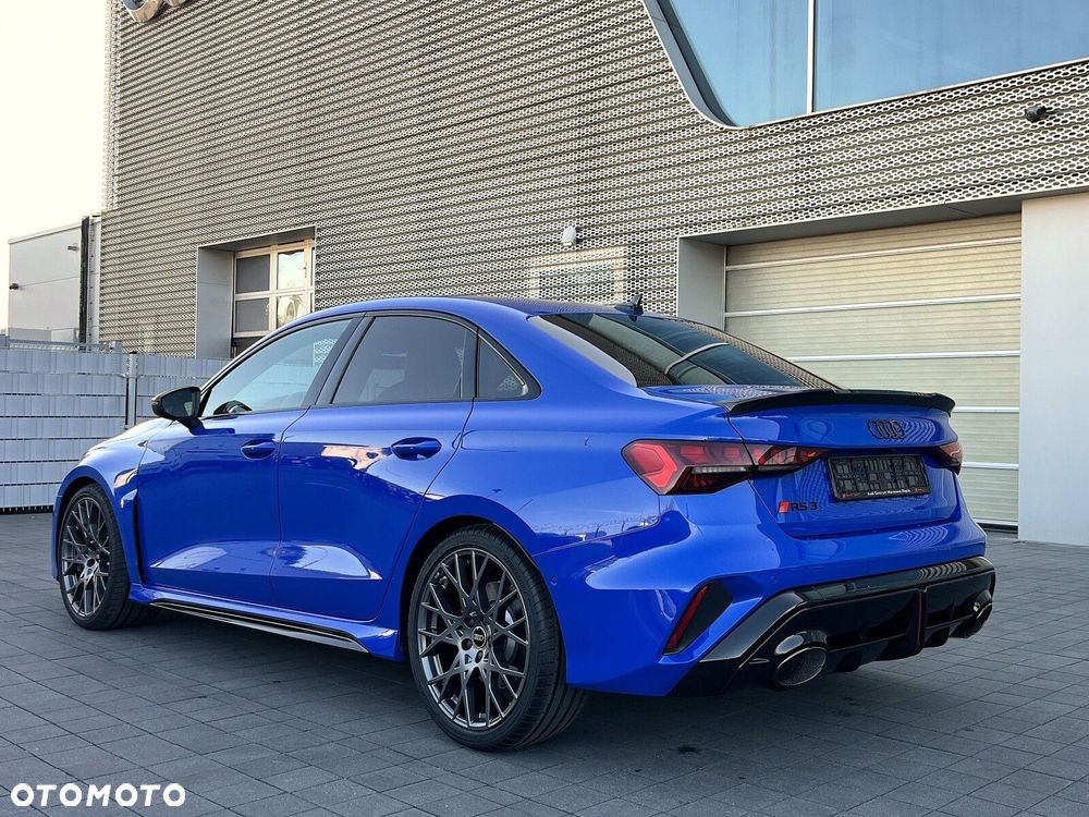 Audi RS3 Limousine - 4