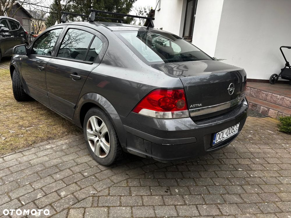 Opel Astra 1.6 - 9