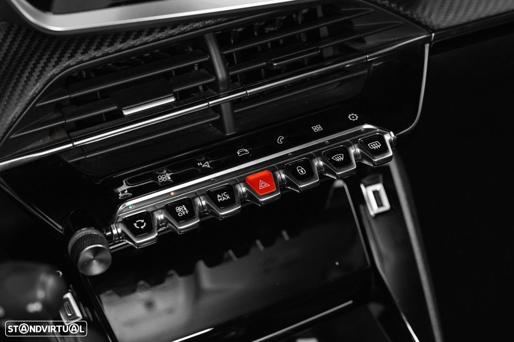 Peugeot 2008 1.5 BlueHDi Allure EAT8 - 25