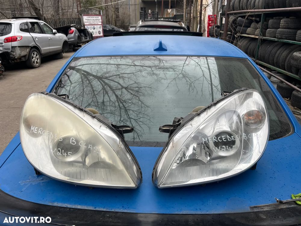 Far stanga/Far dreapta halogen Mercedes Benz B Class W245 2007