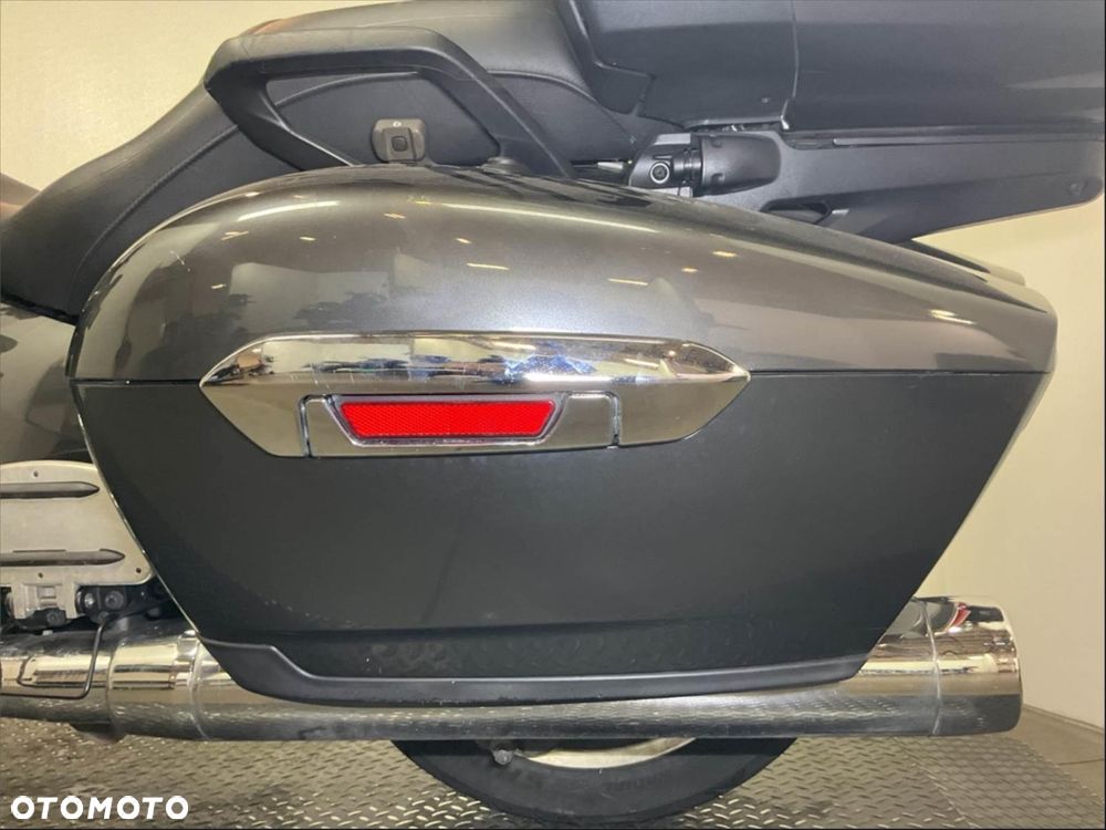 Yamaha Venture - 10