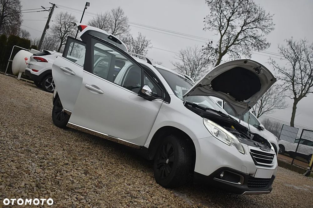 Peugeot 2008 e-HDi FAP 115 STOP & START Allure - 17