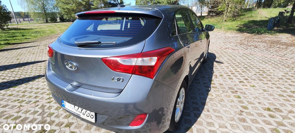 Hyundai i30 1.6 CRDi Style - 10